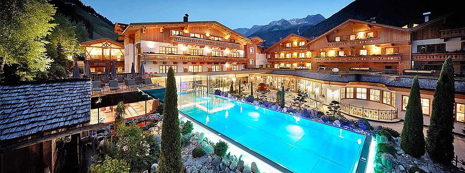 Hotel Quelle - nature spa resort ***** Gsieser Tal Hochpustertal&nbsp;/&nbsp;Kronplatz, Südtirol - Wellness- & Spa-Hotel, Wanderhotel, Gourmethotel, Romantische Hotels, Familienhotel